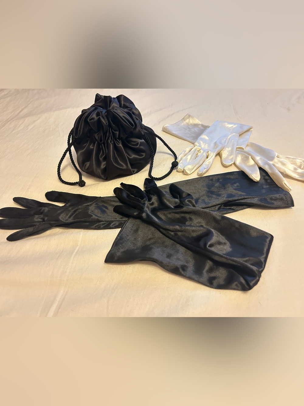 Black Satin Evening Drawstring Pouch W/ Two Elegant Evening Gloves - Picture 3 of 15